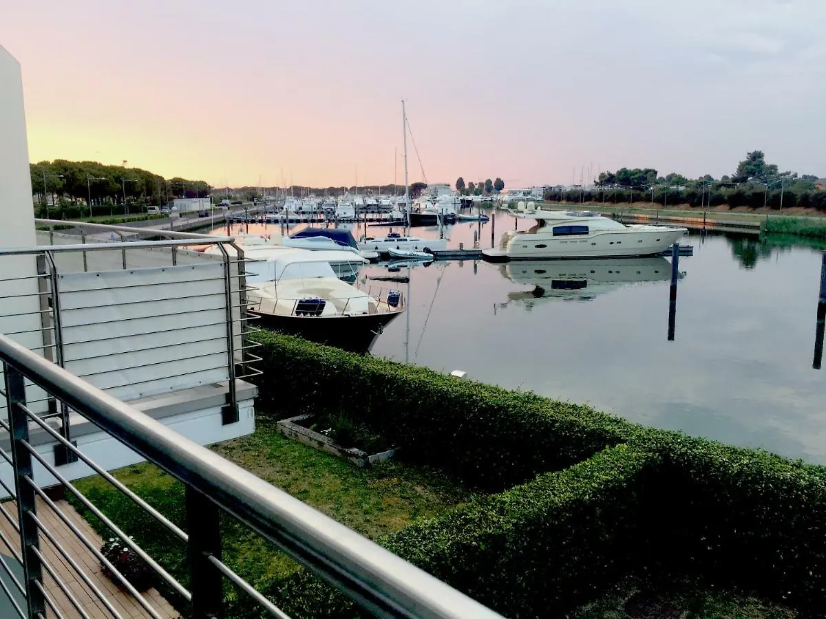 Porto Turistico Di Jesolo Lägenhet Italien